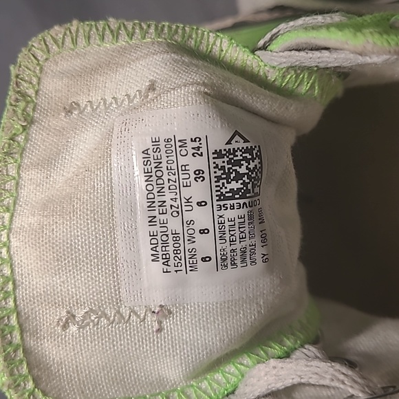 Converse - Picture 4 of 4